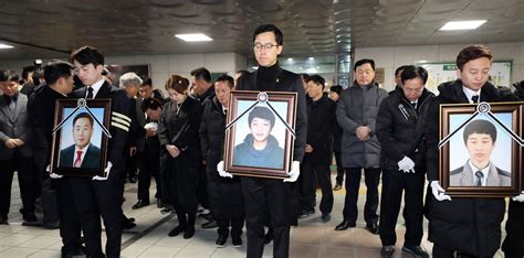 Funerals held for five missing victims of Sewol ferry disaster ...