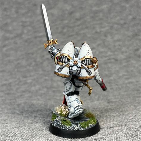 Converted sanguinary guard with an alternate paint scheme : r/minipainting