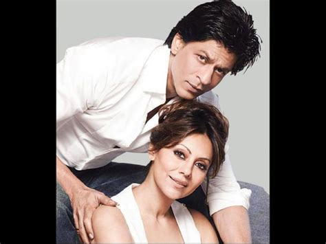 Shahrukh Khan & Gauri Celebrate Their 27th Wedding Anniversary - Filmibeat