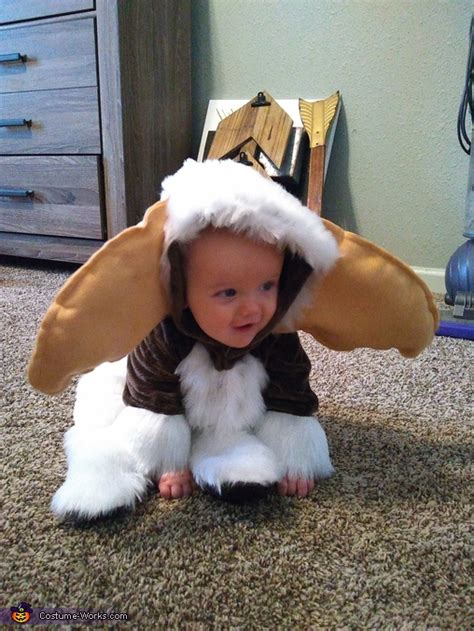 Gremlins Gizmo Costume | Mind Blowing DIY Costumes - Photo 2/3