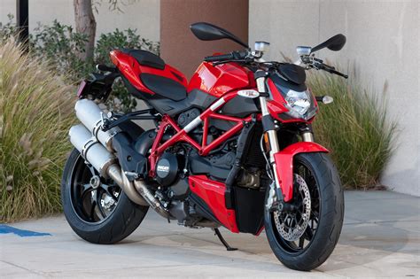 Ride Review: Ducati Streetfighter 848 - Asphalt & Rubber