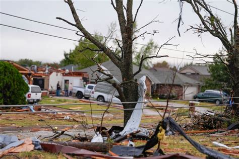 More tornadoes could hit Oklahoma after weekend of severe weather batters state