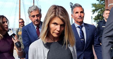 Lori Loughlin Reports To Prison To Start Her 2-Month Sentence Over College Admissions Scandal ...