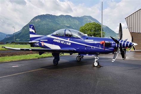 Une superbe livrée pour les futurs Pilatus PC-21 de l'Armée de l'Air ...