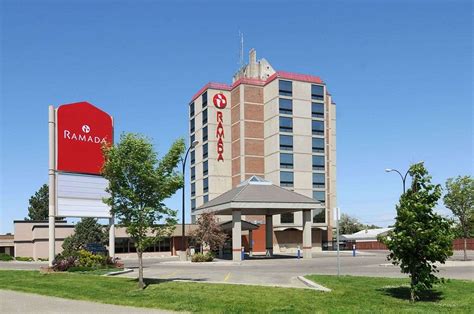 RAMADA BY WYNDHAM LETHBRIDGE $73 ($̶8̶6̶) - Updated 2022 Prices & Hotel ...