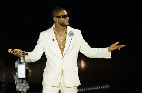 Usher, Summer Walker & 21 Savage Top Airplay Chart With 'Good Good'