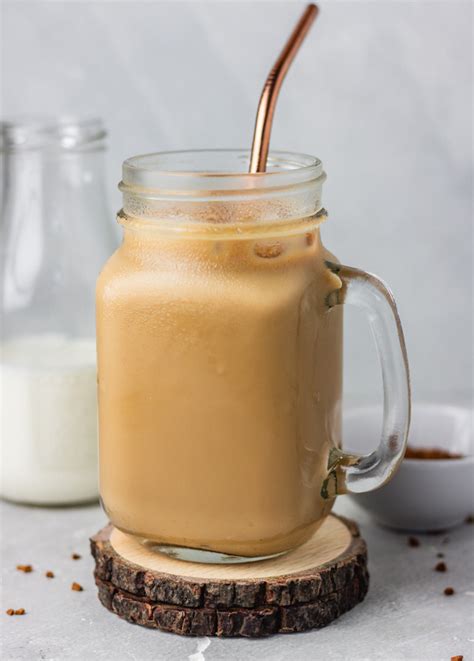 Easy Iced Coffee Recipe - The Dinner Bite