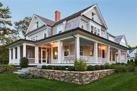 Wraparound Porches | 9 Old-House Trends YOU Want to Bring Back | This Old House