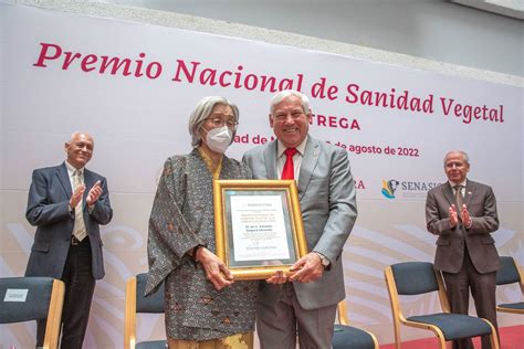 Entrega del Premio Nacional de Sanidad Vegetal 2022 | Servicio Nacional de Sanidad, Inocuidad y ...