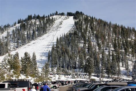 8 Best California Ski Resorts for Families | New To Ski