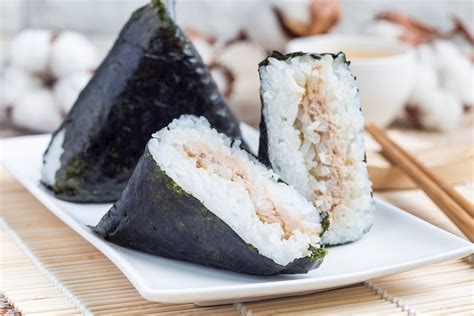 Samgak Kimbap Authentic Recipe | TasteAtlas