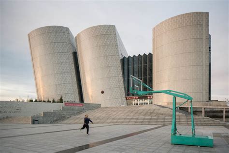 Ordos, China's largest ghost town - the abandoned city that's an ...