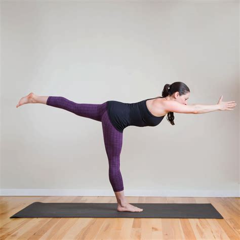 Yoga Poses That Strengthen Your Abs and Core | POPSUGAR Fitness