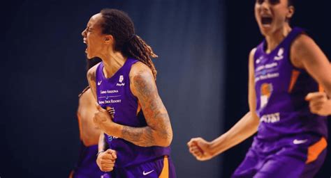 Brittney Griner is Dunking Again on US Soil - AfterEllen