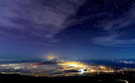 Maui, Hawaii Night Sky | Night skies, Beautiful night sky, Sky view