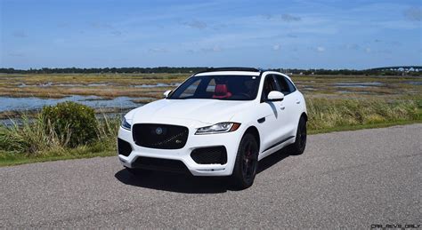 2017 Jaguar F-Pace S - White Exterior 5