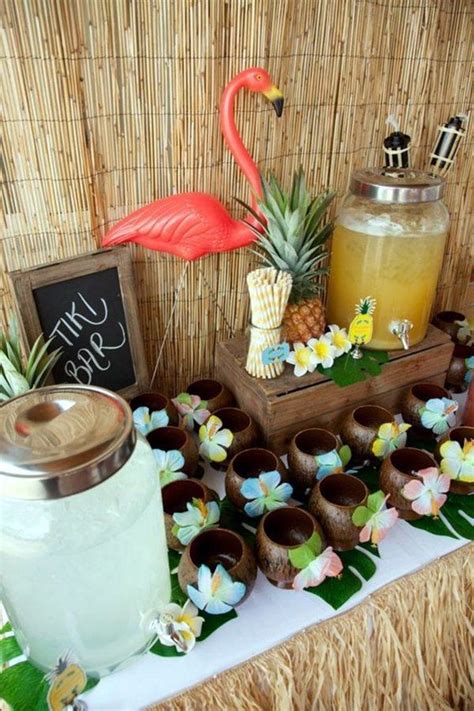 40 Affordable And Creative Hawaiian Party Decoration Ideas - Bored Art | Hawaiian party drinks ...