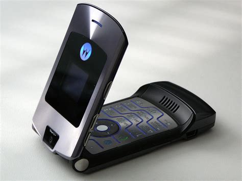 Have you ever had a Motorola Razr flip phone? Poll Results - Cell Phones - Fanpop