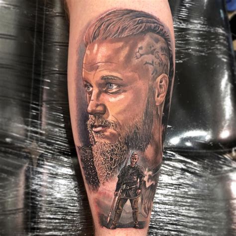 Ragnar Tattoo / Temporary Tattoos Of Ragnar Lothbrok Travis Fimmel In ...