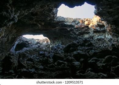 Indian Tunnel Cave Craters Moon National Stock Photo 1209513571 | Shutterstock