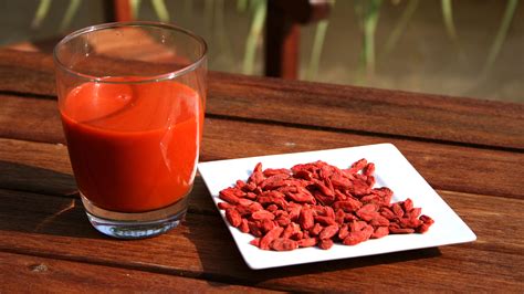 Goji Berry Juice Cured One Woman's Chronic Brain Fog - Woman's World