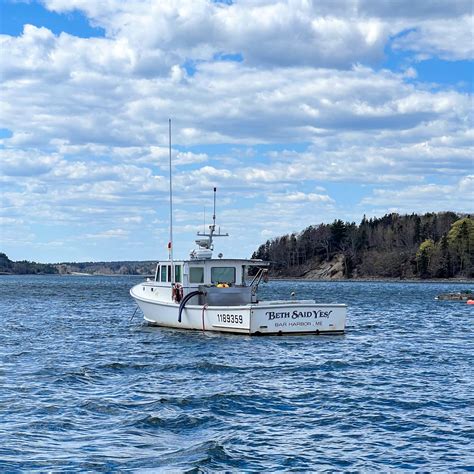 The Lulu Lobster Boat Tour, A Maine Adventure - Feastio