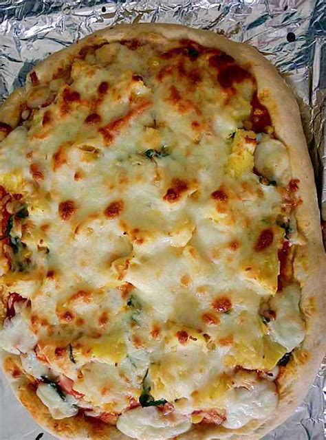 Pineapple Pizza Recipe | How to make Pineapple Pizza - Chakris Kitchen