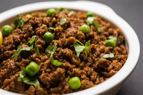 Lamb mince with peas (Keema Mattar) | Curry Foodie