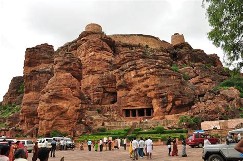 A Guide To Badami Cave Temples | Trip101