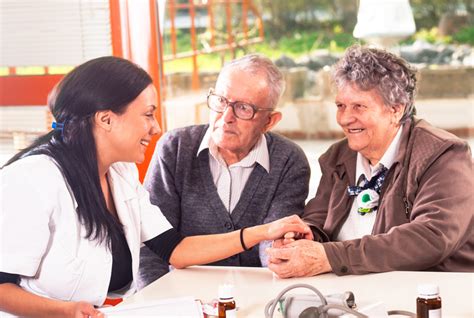 What is a Geriatrician? | How Do They Benefit Older Adults?