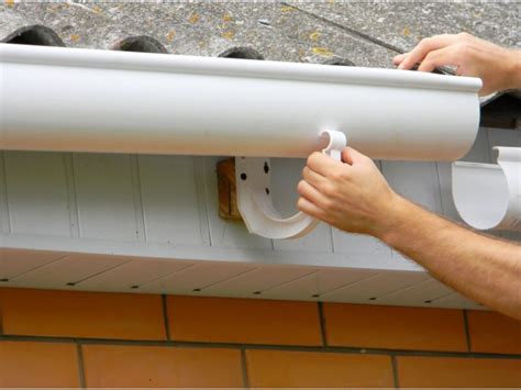 The Pros and Cons of Half-Round Gutters