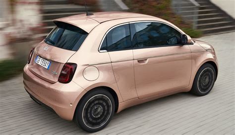 Fiat 500e "3+1" mit dritter Tür verfügbar (Bilder) - ecomento.de