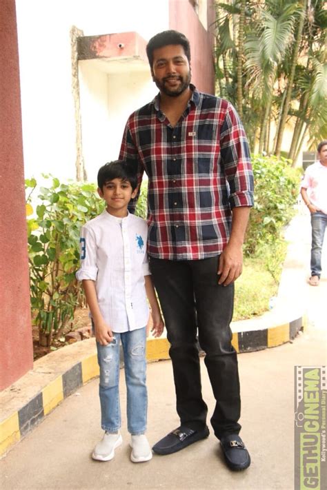 Tik Tik Tik Success Meet Celebration Gallery | jayam Ravi, Aarav Ravi ...