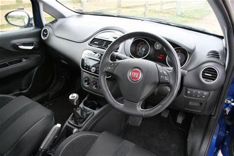 Car Review: Fiat Punto Evo 135 Multiair | Flush the Fashion