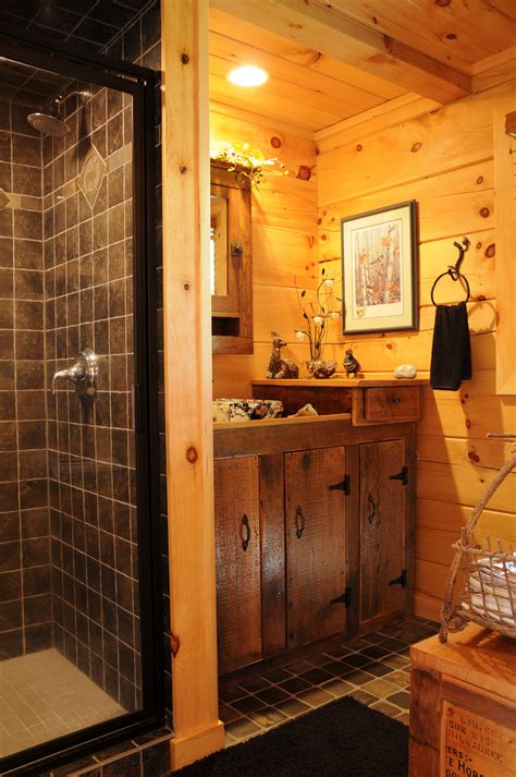 Rustic cabin bathroom. #bathroom #bathroomdesign #bathroomremodel | Rustic cabin bathroom, Cabin ...