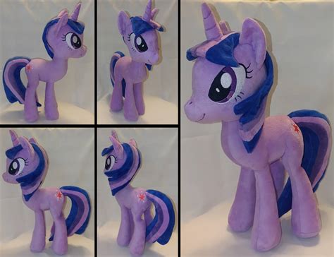 Twilight Sparkle by JiangShouheng on DeviantArt