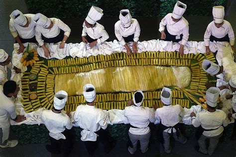 Giant suman unveiled at Antipolo festival | Photos | GMA News Online