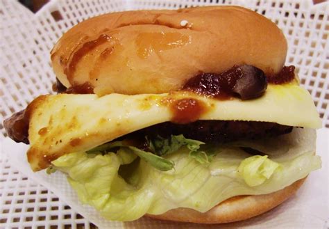 Mos Burger : Wagyu Burger | TwKeats