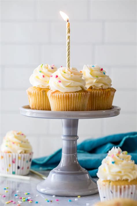 Birthday Cupcakes - TopFoodClub - TopFoodClub