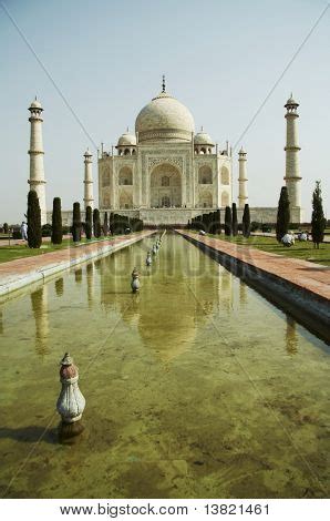 Taj Mahal Construction Image & Photo (Free Trial) | Bigstock