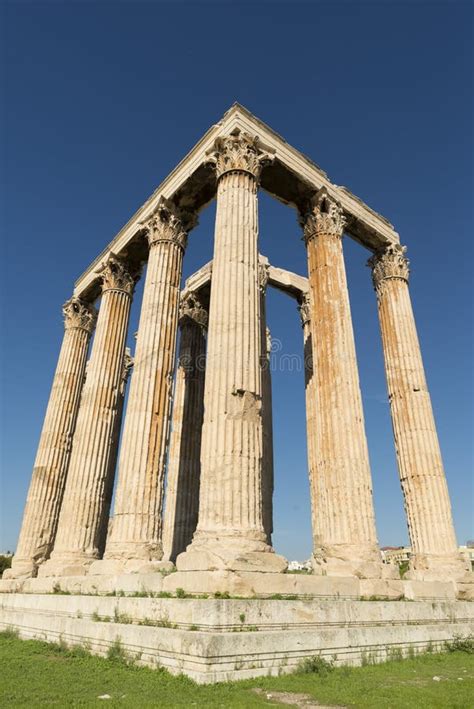 Ancient Temple of Zeus stock image. Image of greece, acropolis - 61733229