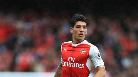 Arsenal urged to keep hold of Bellerin | World News | Sky News