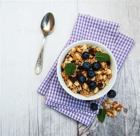 Bowl with granola 5248590 Stock Photo at Vecteezy