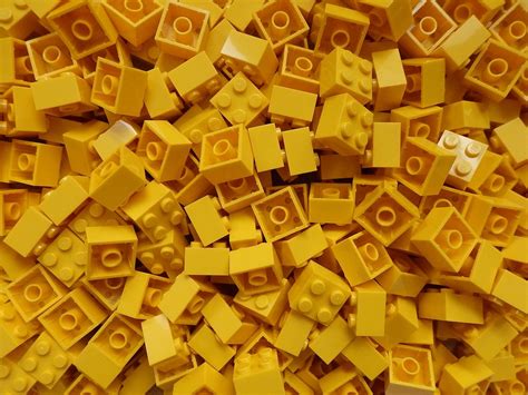 LEGO Bricks: Yellow 2x2. Part 3003 (X 50): Amazon.co.uk: Toys & Games