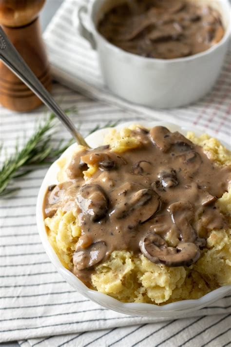 Vegan Mushroom Gravy - My Quiet Kitchen