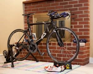 Top 4 Indoor Cycling Trainer Tips to Stay In Shape Through Winter