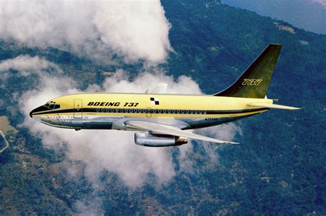 Boeing 737-100/200, pictures, technical data, history - Barrie Aircraft Museum