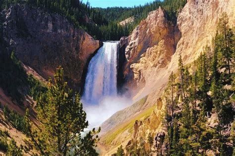 The Must Sees Of Yellowstone National Park