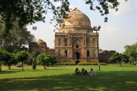 Musing for Paradise on Earth: A Visit to Lodi garden - India Travel Blog