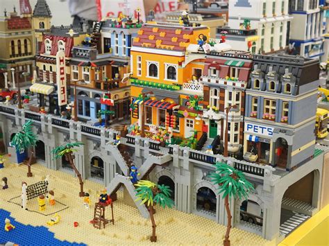 LEGO city themed diorama | Lego city display, Lego city layout, Lego ...